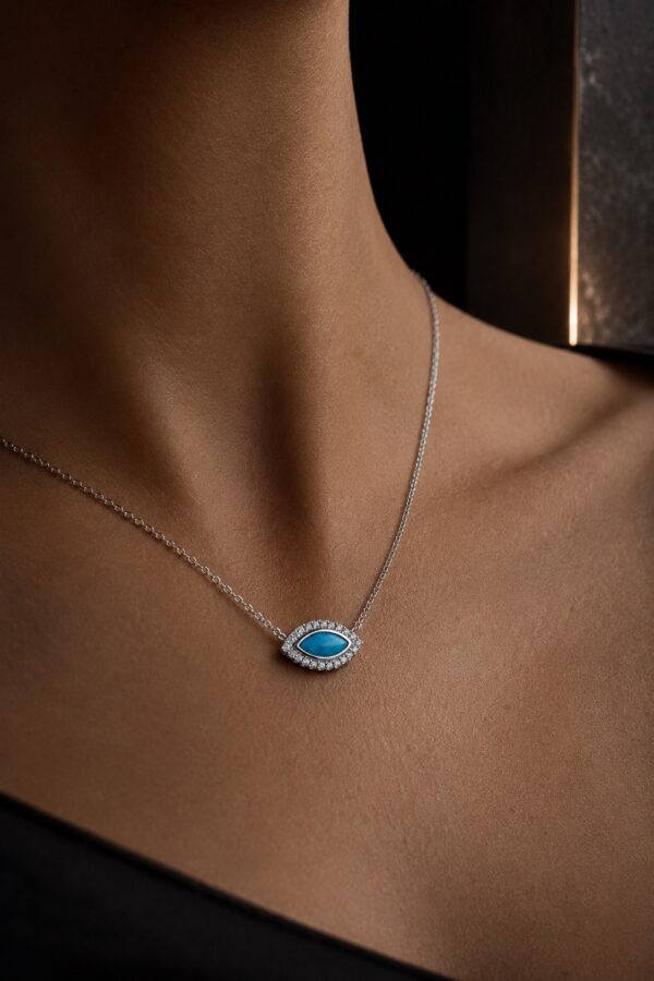Arden Line Necklace