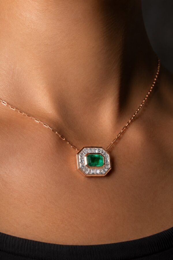 Caelum Crest Necklace