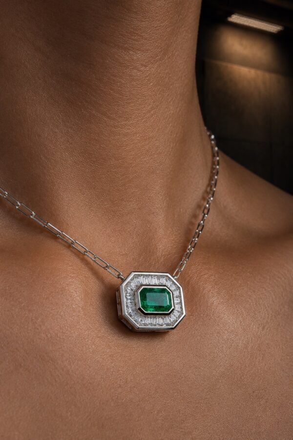 Caelum Crest Necklace