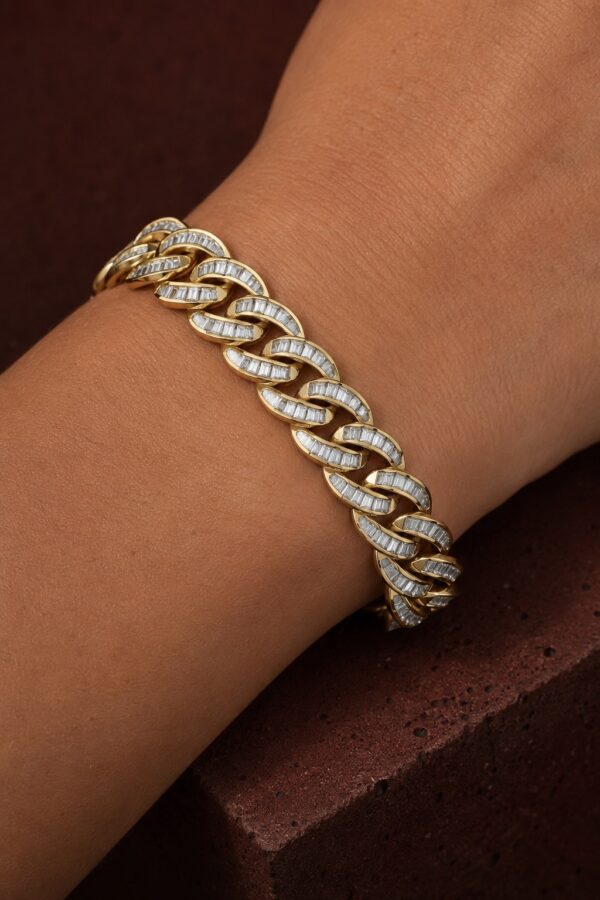 Elara Line Bracelet