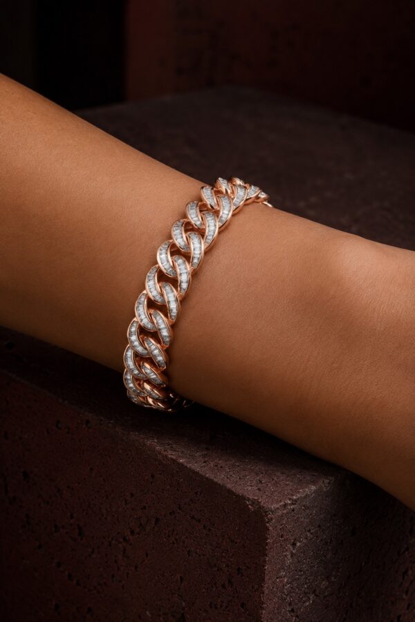 Elara Line Bracelet