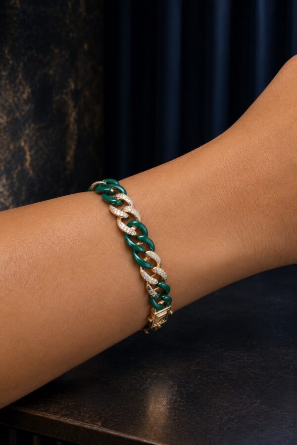 Elara Crest Bracelet
