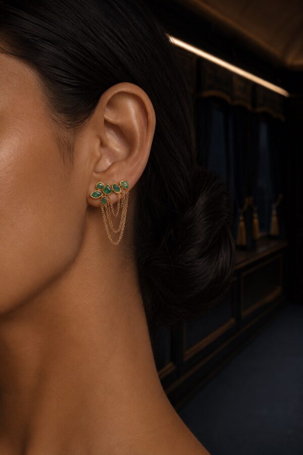 Giselle Crest Earring