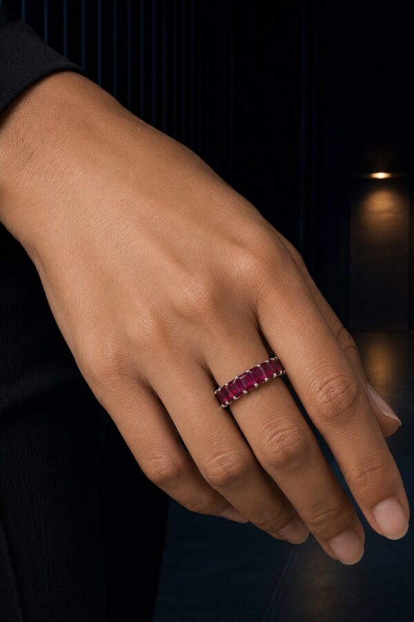 Lucent Arc Ring