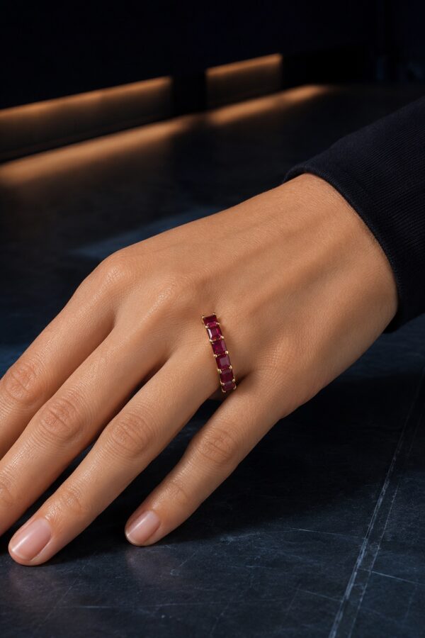 Lucent Arc Ring