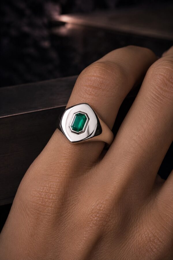 Montrose Line Ring